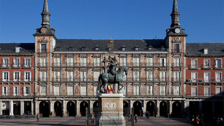 Primera reunión de la Comisión del IV Centenario de la Plaza Mayor