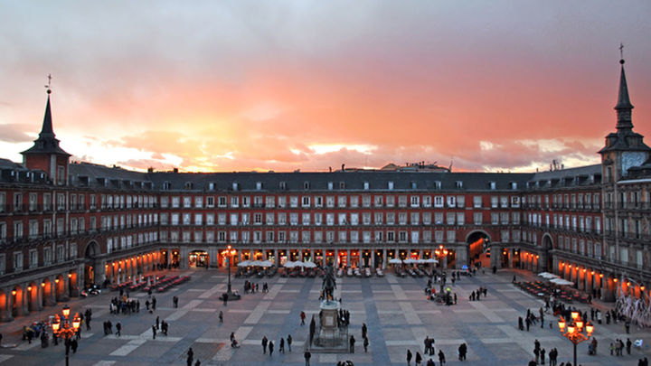 El Punto sobre la Historia: Plaza Mayor