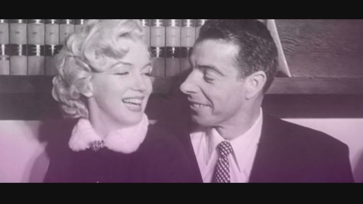 La tentación vive arriba / Archivo