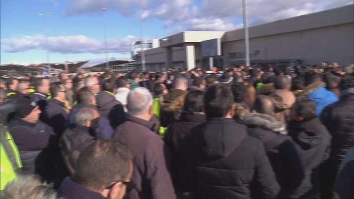 Concentración de taxistas en la T-4