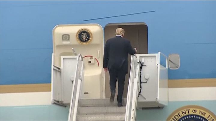 Trump abandona la cumbre en Vietnam y pone rumbo a EE.UU.