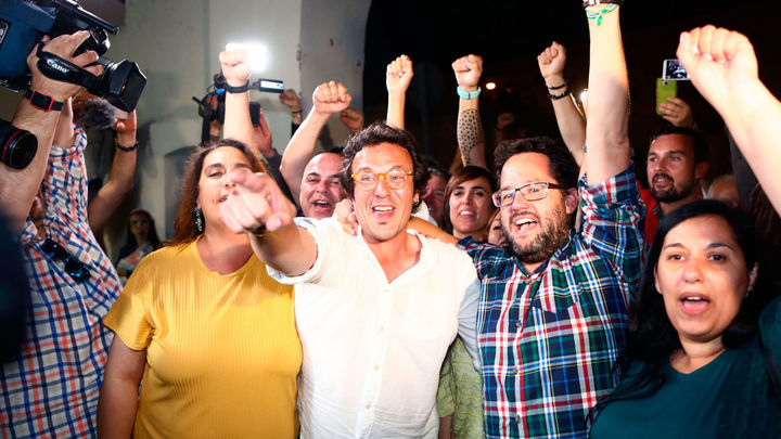"Kichi" mejora sus resultados en Cádiz y repetirá en el cargo / EFE