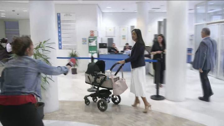 Begoña Villacís con su hija Inés