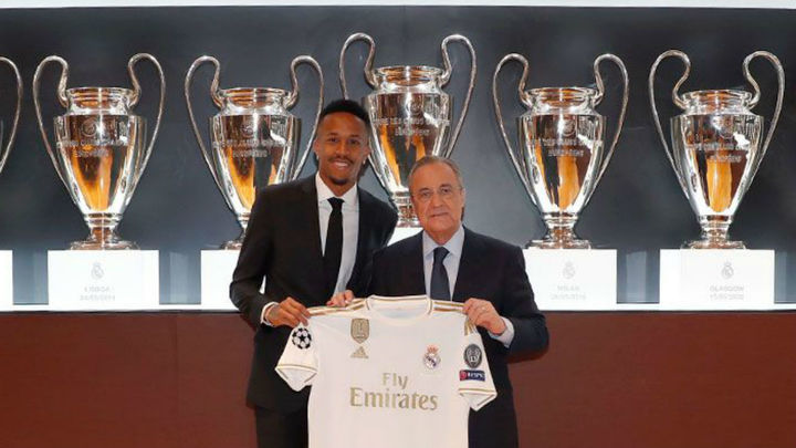 Militao y Florentino Pérez