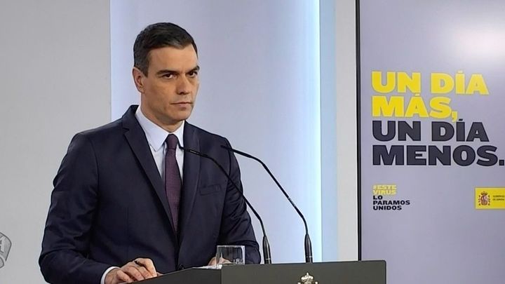 el presidente del Gobierno, Pedro Sánchez, durante la rueda de prensa que ofreció este sábado en el Palacio de la Moncloa / EFE