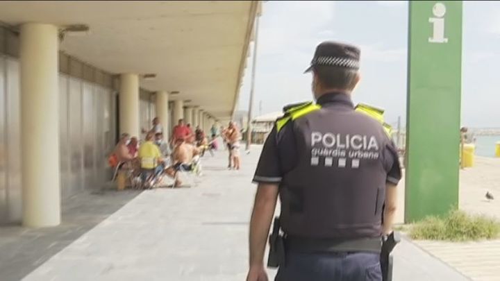 La Policía vigila las playas de Barcelona / TELEMADRID