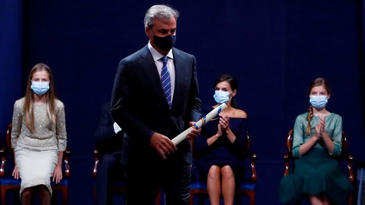 Carlos Sainz recoge el Premio Princesa de Asturias de los Deportes / EFE