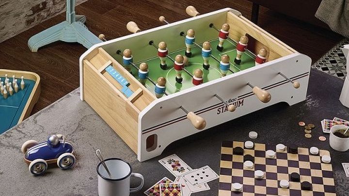 Kamchatka y sus futbolines / Kamchatka juguetes