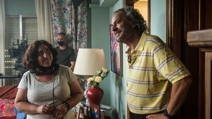 Arantxa Etxevarría y José Coronado. / Comunicación Telemadrid