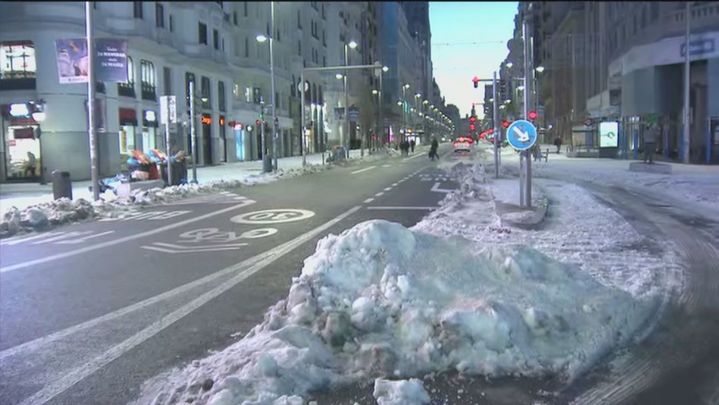 Madrid ha limpiado ya de nieve 1.423 calles / TELEMADRID
