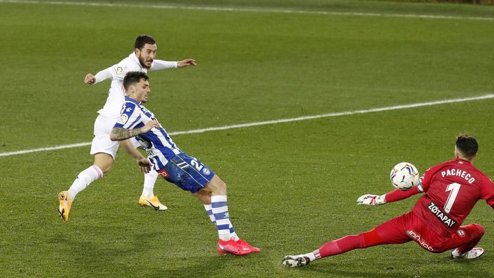 Hazard en la jugada de su gol ante el Alavés / EFE