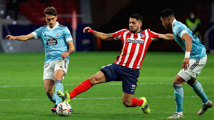 Luis Suárez ante el Celta / EFE