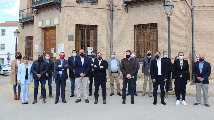 Presentación de Morata de Tajuña de su circuito de velocidad a los alcaldes del sur de Madrid / AYUNTAMIENTO DE MORATA DE TAJUÑA