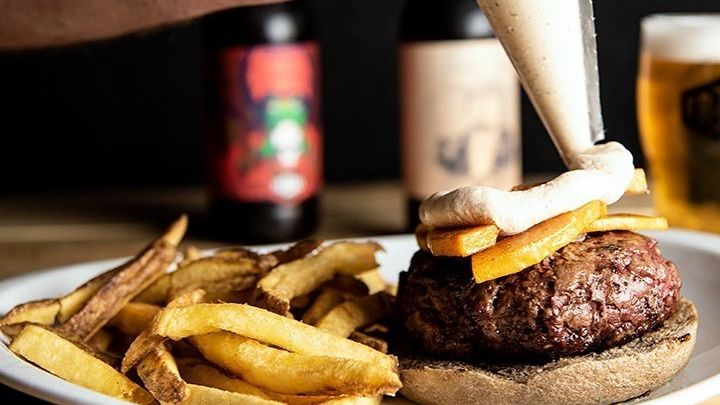 Mayonesa ahumada con carbón de encina de Mad Grill / Mad Grill