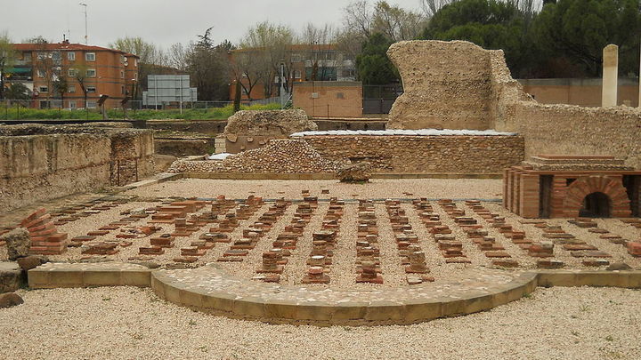 Termas de Complutum / Cruccone |WIKIPEDIA