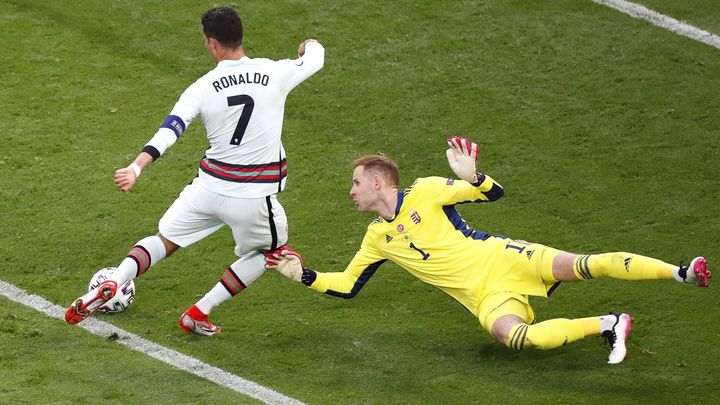 Cristiano Ronaldo ante Hungría / EFE