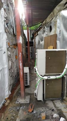 Aparatos para climatizar la plantación de marihuana en el interior de la chabola / AYTO MÓSTOLES