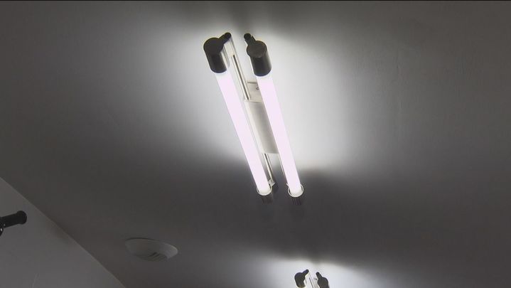 La luz se desploma este domingo hasta 79 euros el megavatio hora / REDACCIÓN