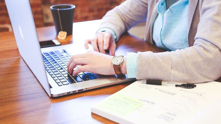 Sanidad pide fomentar el teletrabajo / TELEMADRID