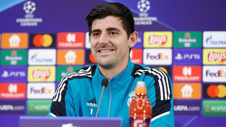 Courtois / REAL MADRID