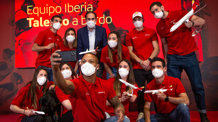 Equipo talento a bordo / IBERIA