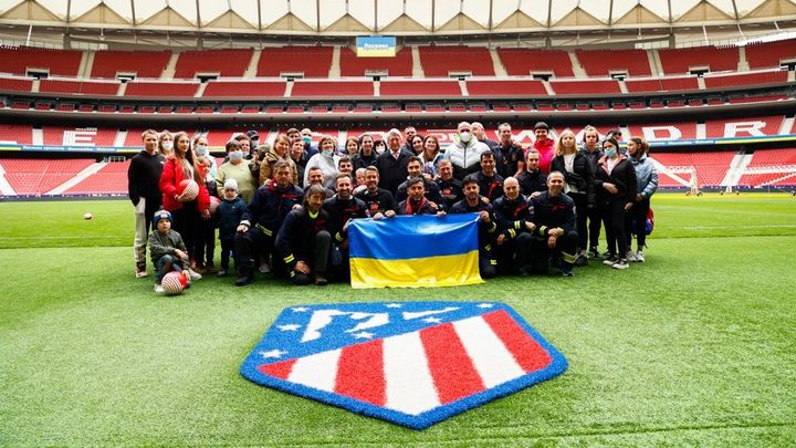 Refugiados ucranianos en el Metropolitano / ATLÉTICO DE MADRID