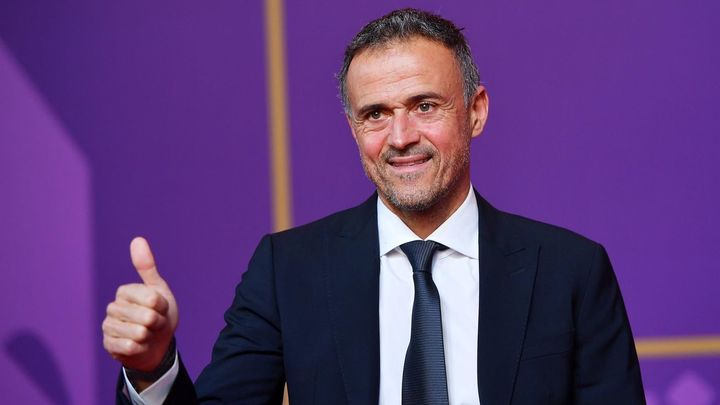 El seleccionador de España, Luis Enrique, durante el sorteo de grupos del Mundial de Qatar / EFE