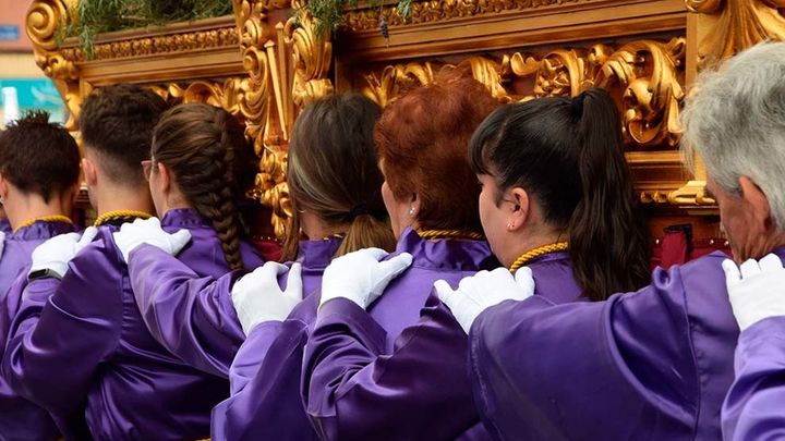 Procesión en Móstoles / COFRADIAS MÓSTOLES