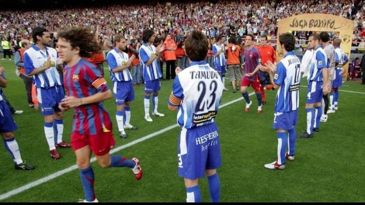 Pasillo del Espanyol al Barcelona / EFE