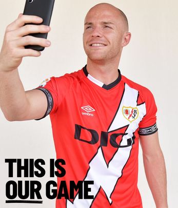 2ª Equipación Rayo Vallecano / @RayoVallecano