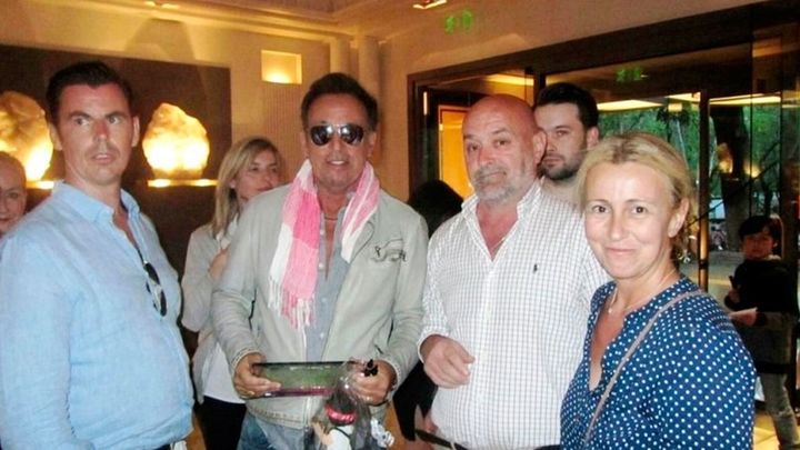 Bruce Springsteen con el alcalde de Peralejos de las Truchas / PERALEJOS