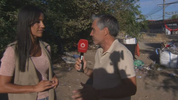 Begoña Villacís supervisa las labores de desalojo y desmantelamiento de un asentamiento ilegal en Villaverde / Telemadrid.es