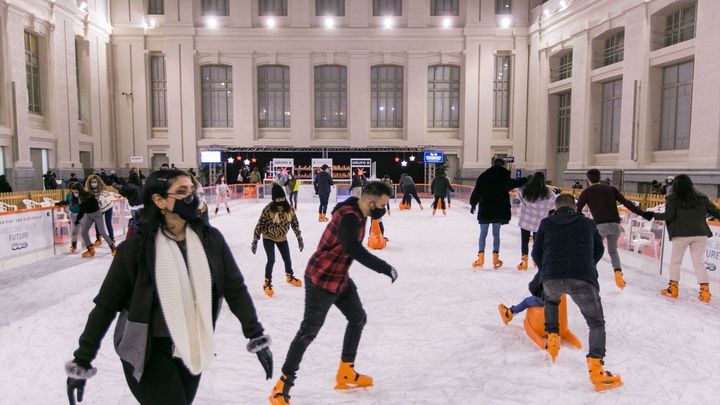 Pista de hielo en el Palacio de Cibeles / EUROPA PRESS
