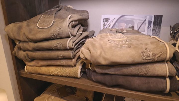 Pantalón tirolés / Redacción