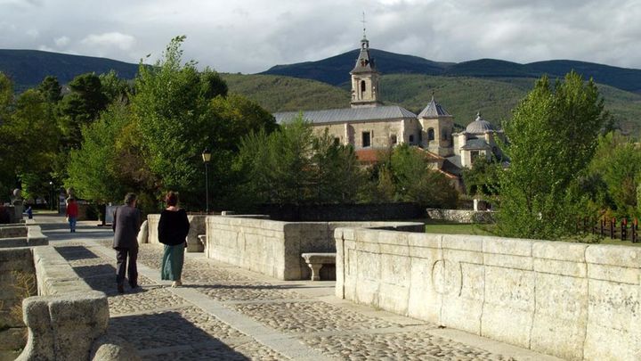 Puente del Perdón, junto al Monasterio de El Paular, en Rascafría / COMUNIDAD DE MADRID