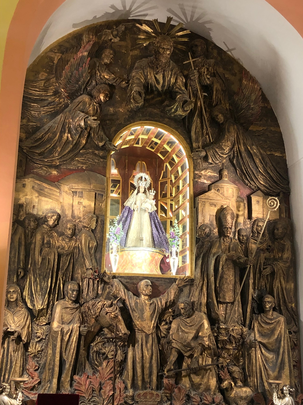 Retablo de la Ermita de Nuestra Señora de Butarque, en Leganés, obra en bronce de Luis Arencibia / AYTO LEGANÉS