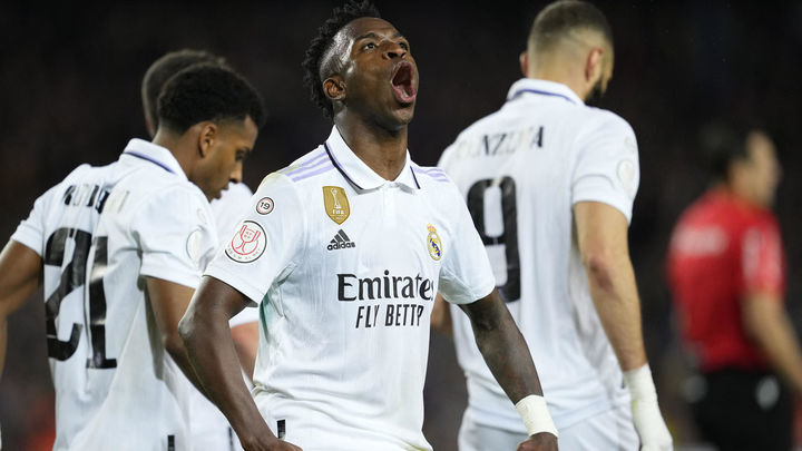 Vinícius Júnior celebra tras marcar ante el FC Barcelona / EFE/Alejandro García