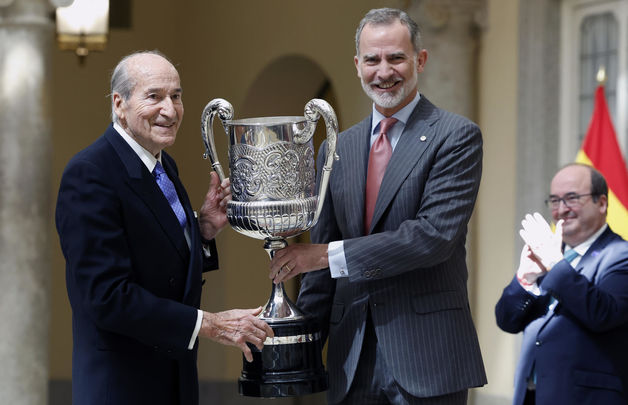 Conrado Durántez y el rey Felipe VI / EFE