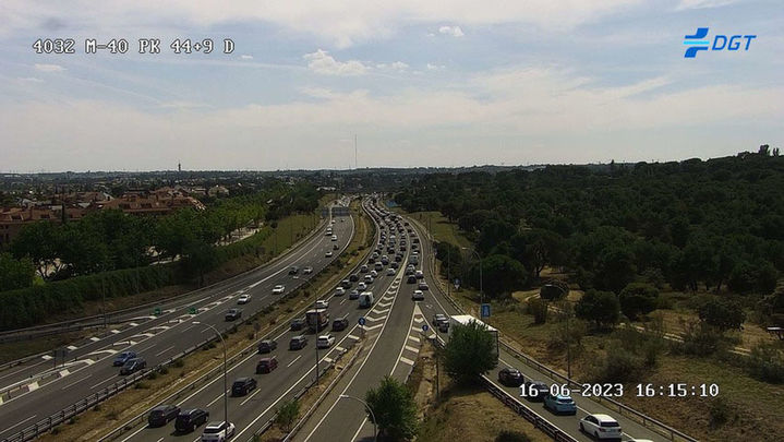 Continúa el tráfico en la M-40 / DGT
