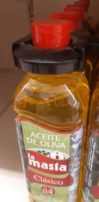 Botella de aceite con un dispositivo antirrobo / TELEMADRID