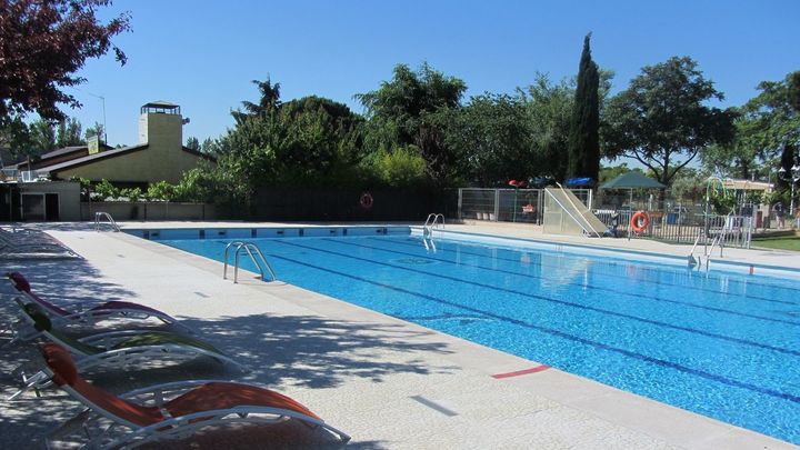 PISCINA / CAMPING ARCO IRIS