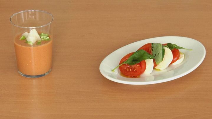 Gazpacho y ensalada caprese / Telemadrid
