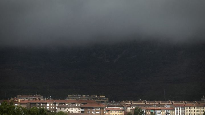 La DANA deja uno de los mayores episodios de agua en Pamplona desde que hay registros / EFE