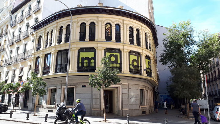 Centro de formación de actores, antigua oficina bancaria cerca de la Plaza de Cascorro / TELEMADRID