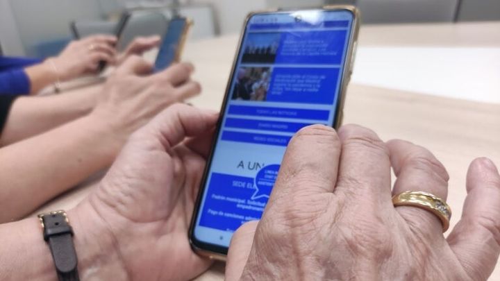 Los trámites bancarios  ya se realizan principalmente vía online, / EUROPA PRESS