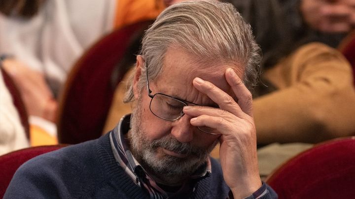 Un señor en el Teatro Real durante el Sorteo de Navidad / EUROPA PRESS