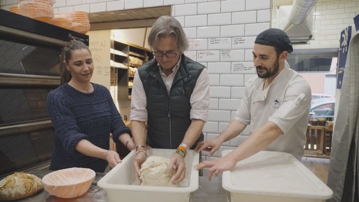 Poty Castillo y Berta hacen pan en 'La Masa Mamá' / TELEMADRID