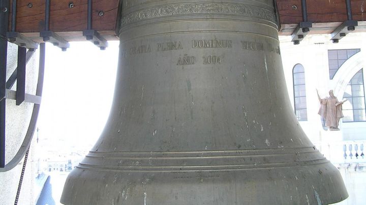 Campana de la Catedral de la Almudena / TANTALUS