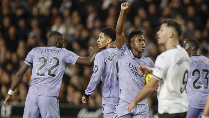 Vinicius contra el Valencia / EFE