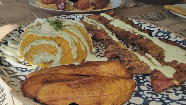 Comida en 'La Toquilla' / Telemadrid